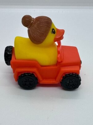 ORANGE JEEB CAR WITH GIRL DUCK 8CM - Image 2